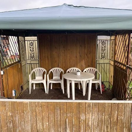 Bungalow Im Gruenen Werneuchen Dış mekan fotoğraf